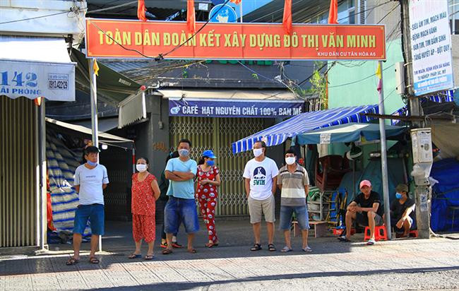 Ảnh: Nhịp sống người dân Đà Nẵng ngày đầu tái giãn cách xã hội