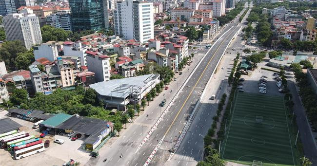 Toàn cảnh cầu vượt 560 tỷ đồng ở Hà Nội trước ngày thông xe