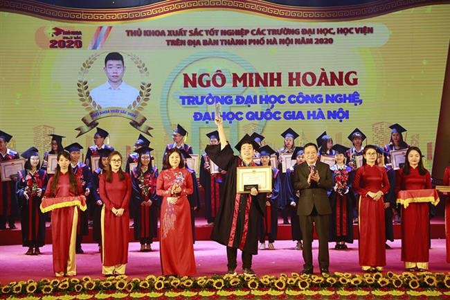 Hà Nội tuyên dương 88 Thủ khoa xuất sắc năm 2020