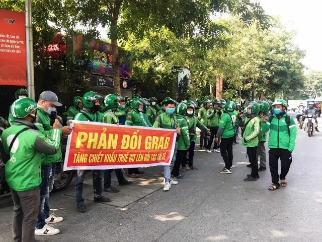 'Cơn bão' phản đối Grab lan rộng ở Hà Nội