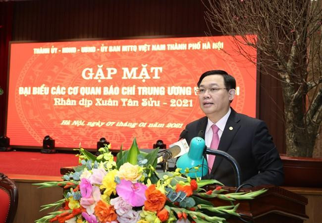 Bí thư Thành ủy Hà Nội Vương Đình Huệ: Tạo mọi điều kiện cho báo chí tác nghiệp