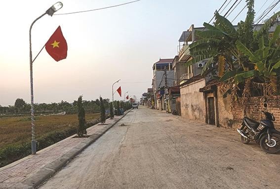 Xã Kim Hoa, huyện Mê Linh: Chung tay xây dựng con đường sáng - xanh - sạch - đẹp