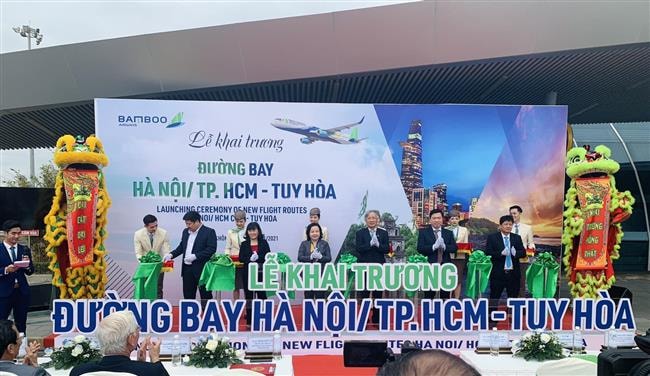 Bamboo Airways khai trương đường bay nối Tuy Hoà với Hà Nội/TP. Hồ Chí Minh