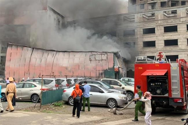 Thông tin chính thức vụ cháy trên phố Định Công