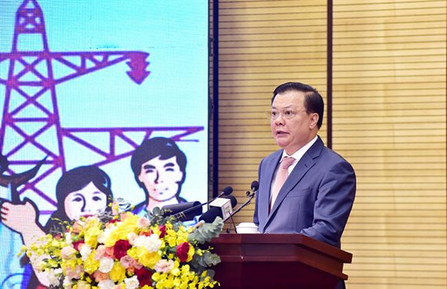 Bí thư Thành ủy Hà Nội Đinh Tiến Dũng: Đảm bảo việc học tập, quán triệt 10 chương trình công tác đạt kết quả, chất lượng tốt nhất