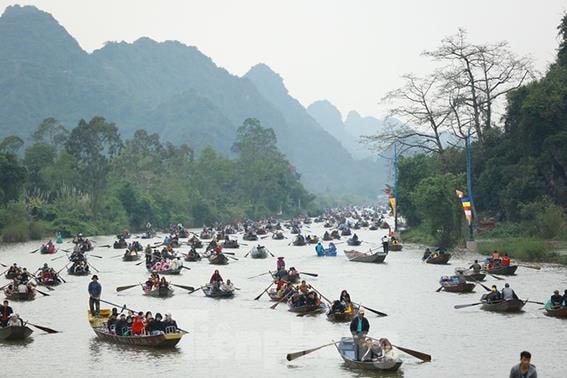 Du ký chùa Hương đầu thế kỷ XX: Ngày xuân theo dấu người xưa...