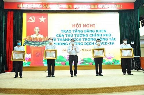 Huyện Đông Anh được Thủ tướng Chính phủ tặng Bằng khen vì sáng tạo trong phòng, chống COVID-19