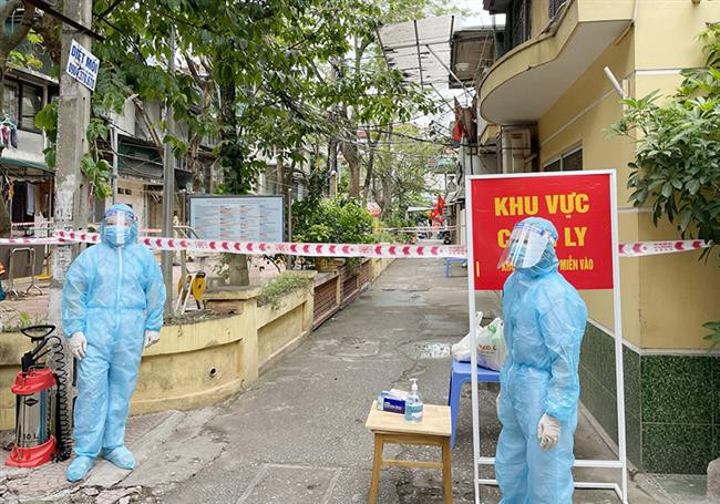 Bí thư Thành ủy Hà Nội Đinh Tiến Dũng kêu gọi các ''mạnh thường quân'' cùng hỗ trợ mua vaccine Covid-19