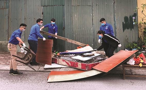 Quận Hoàng Mai: Tăng cường các biện pháp bảo vệ môi trường phòng chống dịch Covid-19