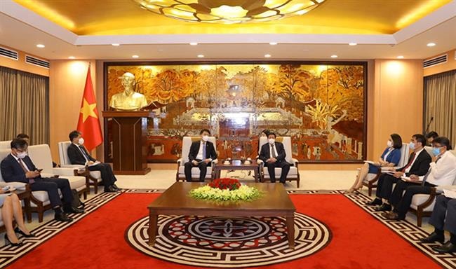 Phó Chủ tịch UBND thành phố Dương Đức Tuấn tiếp Thứ trưởng Bộ Đất đai, Cơ sở hạ tầng và Giao thông Hàn Quốc