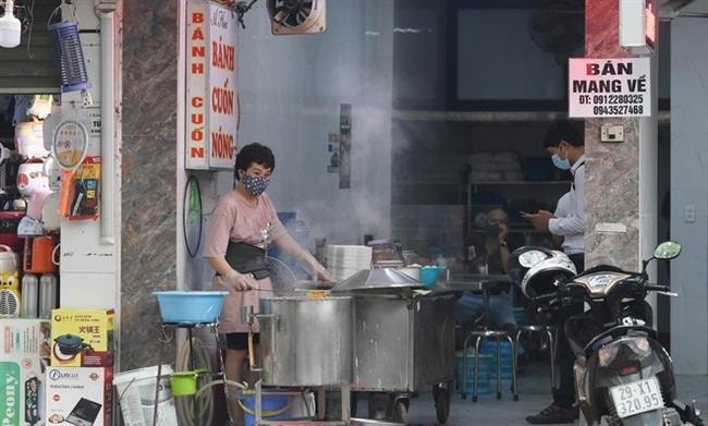 Hà Nội: Từ 12h00 ngày 16/9, cơ sở kinh doanh dịch vụ ăn uống mở cửa trở lại, chỉ bán hàng mang về