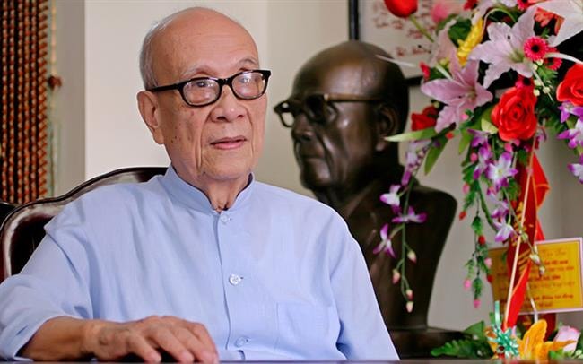 Chủ tịch nước Nguyễn Xuân Phúc tưởng niệm Giáo sư Vũ Khiêu