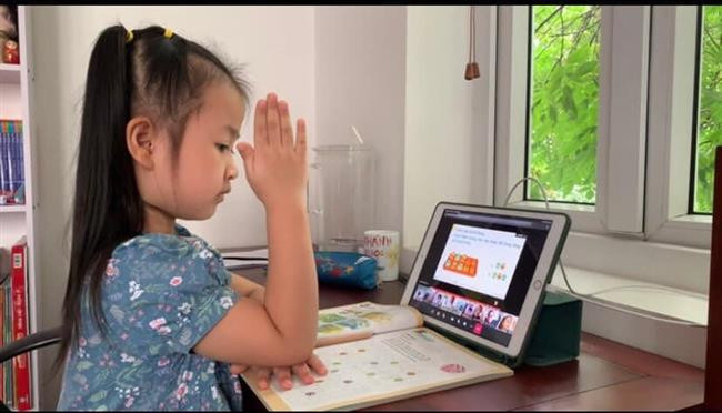 Hà Nội tiếp tục dạy- học trực tuyến, chuẩn bị tiêm vaccine cho học sinh