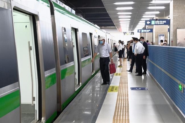 Tạo dựng “văn hóa metro” thực sự văn minh