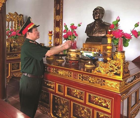 Quan niệm "từ thiện" của tướng Hiệu