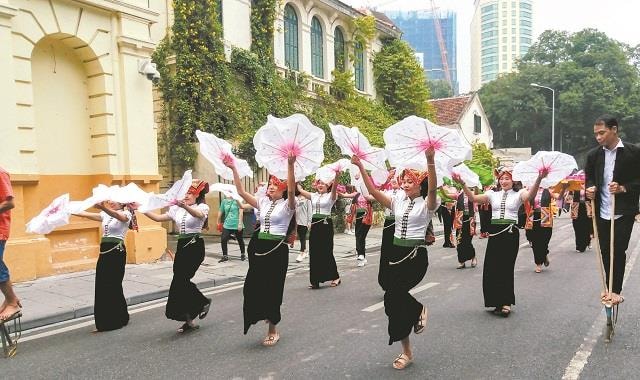 Nghệ thuật Xòe Thái được UNESCO ghi danh là di sản văn hóa phi vật thể đại diện của nhân loại