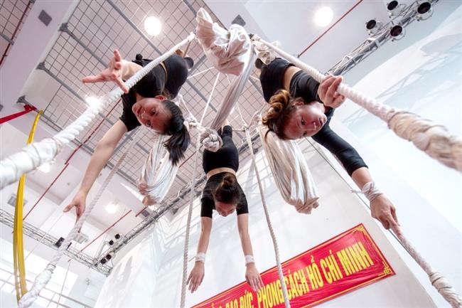 Tự sự nghề xiếc