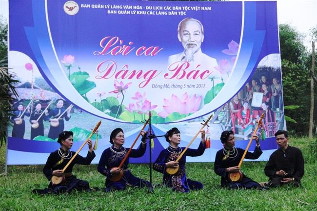 ''Xúc cảm tháng 5 - Nhớ Bác'' tại ''Ngôi nhà chung''
