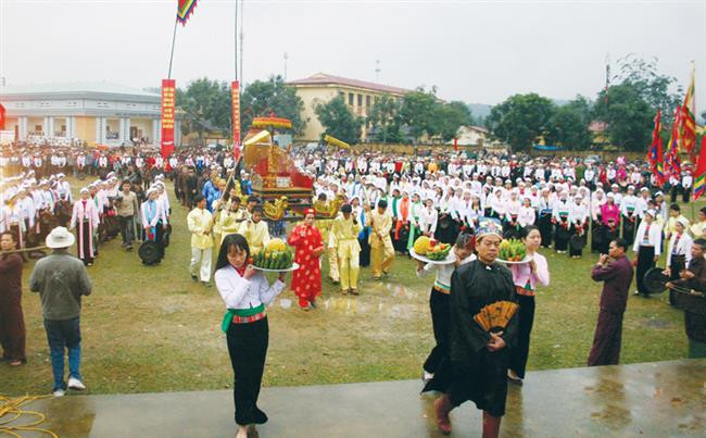 Bảo vệ Di sản mo Mường trước nguy cơ mai một: Khẩn cấp bảo vệ di sản ''đang sống''