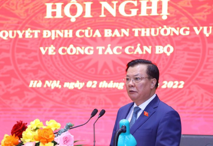 Ban Thường vụ Thành ủy Hà Nội trao quyết định về công tác cán bộ