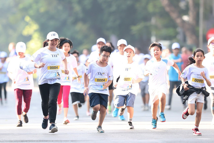 Tập đoàn TH đồng hành với 4.200 học sinh, sinh viên tại “S-Race Hà Nội”