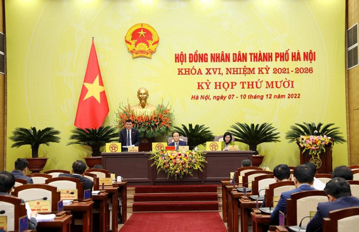 Thông qua Nghị quyết về tổng biên chế hành chính, sự nghiệp năm 2023