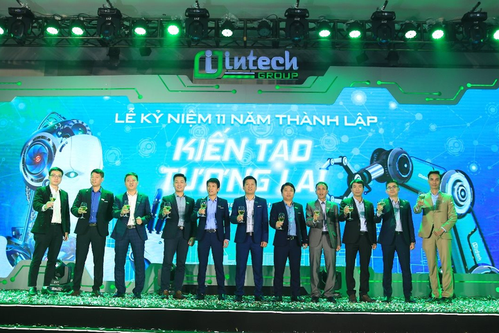 Công ty Cổ phần Tập đoàn kỹ thuật công nghiệp Việt Nam 11 năm hành trình “Kiến tạo tương lai”