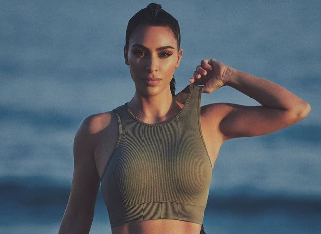 Kim Kardashian và bí quyết cho thân hình "đồng hồ cát"