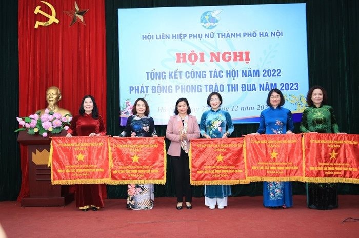 Hội Liên hiệp phụ nữ Thành phố phát động thi đua năm 2023