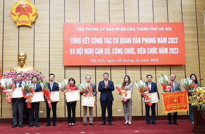 Văn phòng UBND Thành phố: Đoàn kết - chủ động - sáng tạo - nỗ lực hoàn thành toàn diện nhiệm vụ công tác