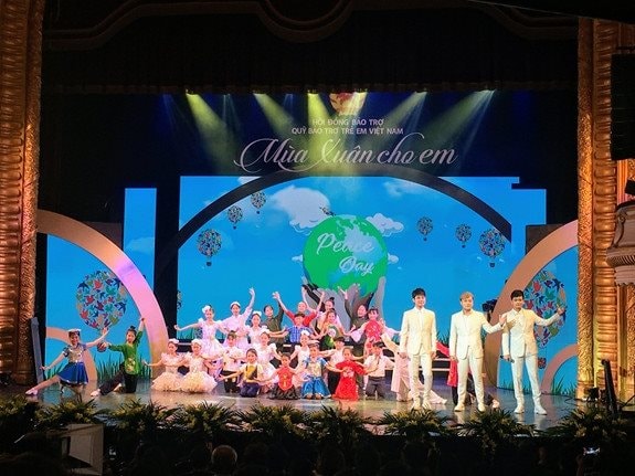 Chương trình "Mùa xuân cho em" lần thứ 16: Chắp cánh ước mơ