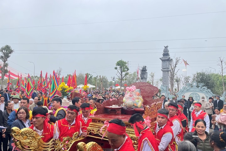 Khai hội Tản Viên Sơn Thánh tại huyện Ba Vì