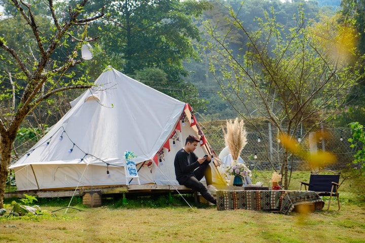 Đầu năm, “trốn phố” về hồ Cố Đụng trải nghiệm Glamping