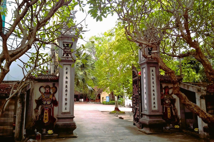 Đình Hào Nam (đền Nhà Bà) 
