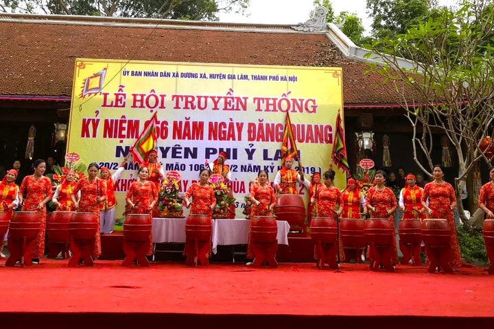 Lễ hội kỷ niệm 960 năm Nguyên phi Ỷ Lan đăng quang