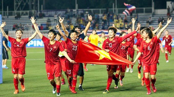 HLV Mai Đức Chung và Tuyển nữ Việt Nam tập huấn nước ngoài trước World Cup