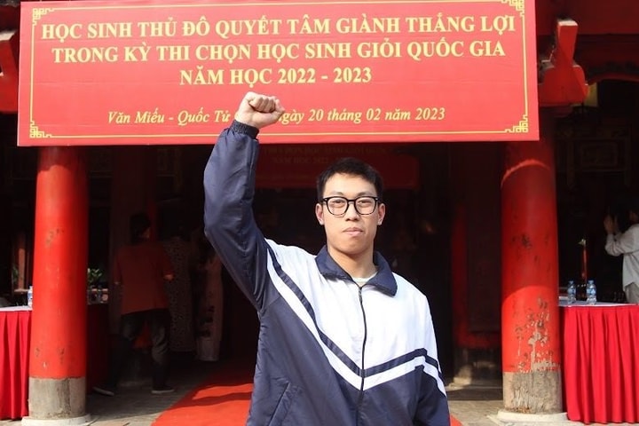 Hà Nội: 12 đội tuyển học sinh giỏi quốc gia trung học phổ thông đều đoạt giải