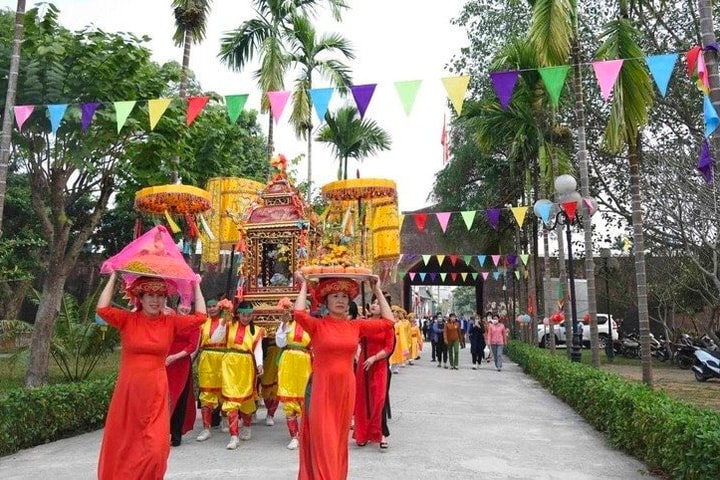 Khai hội Thành Bản Phủ tại Điện Biên