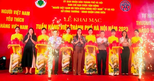 Khai mạc Tuần hàng Việt thành phố Hà Nội