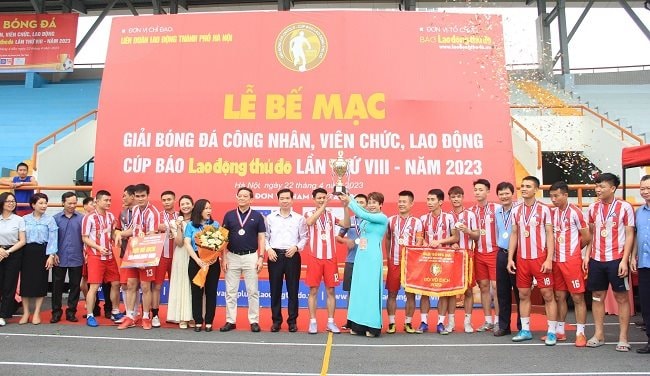 Bế mạc Giải bóng đá Cúp báo Lao động Thủ đô lần thứ VIII