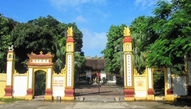 Đình Nhân Hiền (huyện Thường Tín)