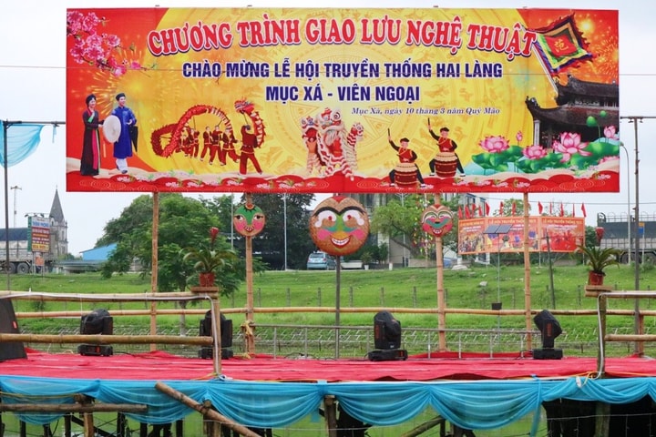 Lễ hội truyền thống giao hảo hai làng Mục Xá - Viên Ngoại