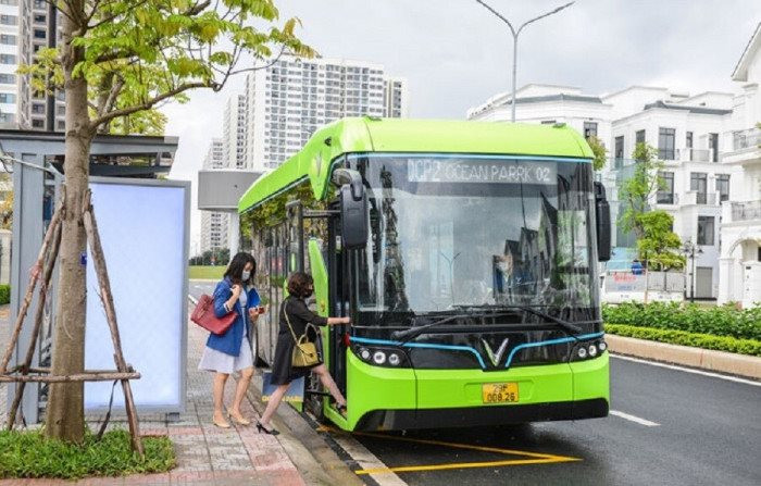 Hà Nội: Xe buýt tăng mạnh lượt khách trong 5 tháng đầu năm