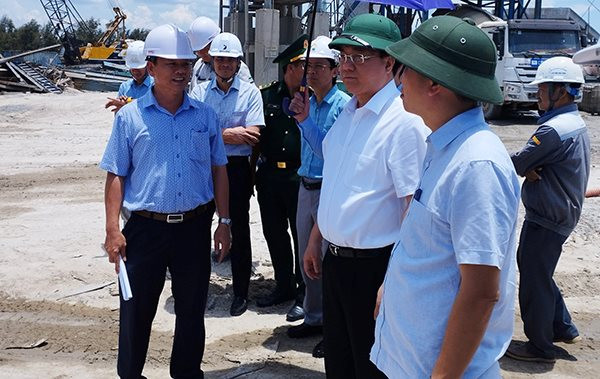 Thứ trưởng Bộ KH&ĐT kiểm tra tiến độ các dự án giao thông tại Thừa Thiên – Huế