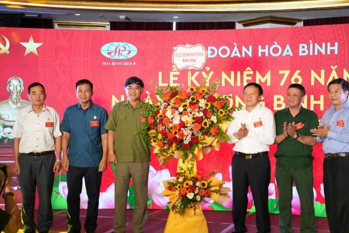 Tập đoàn Hòa Bình: Gặp mặt, tri ân những thương binh nặng nhân kỷ niệm 76 năm Ngày Thương binh - Liệt sĩ