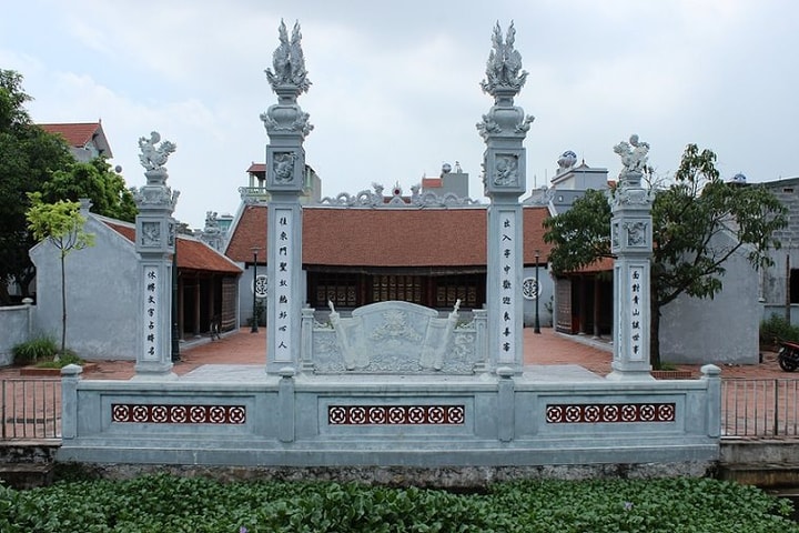 Đình Tư Đình (quận Long Biên)