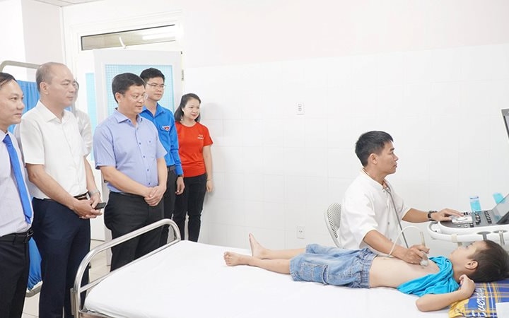 Chương trình “Trái tim cho em”: Khám sàng lọc bệnh tim miễn phí cho trẻ dưới 16 tuổi