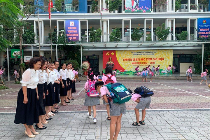 Học sinh Thủ đô Hà Nội được bồi đắp nét thanh lịch, văn minh ngay trên ghế nhà trường
