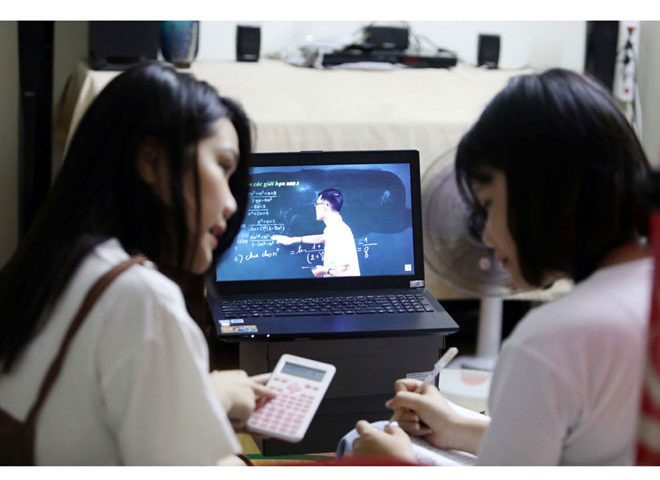Hà Nội tổ chức ôn tập trên truyền hình cho học sinh lớp 12