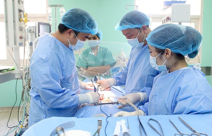 Bệnh viện Trung ương Huế: Phẫu thuật giành giật sự sống cho 8 bệnh nhân, lập 3 kỷ lục về ghép tạng trong 48 giờ